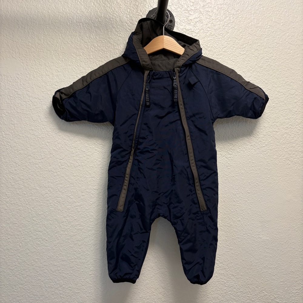 Big Chill hooded snow suit infant 6-12 months Navy Blue full body winter suit